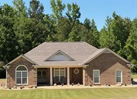 28 West Teddy Bear Lane, Waverly Hall, GA 31831