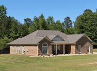 28 West Teddy Bear Lane, Waverly Hall, GA 31831