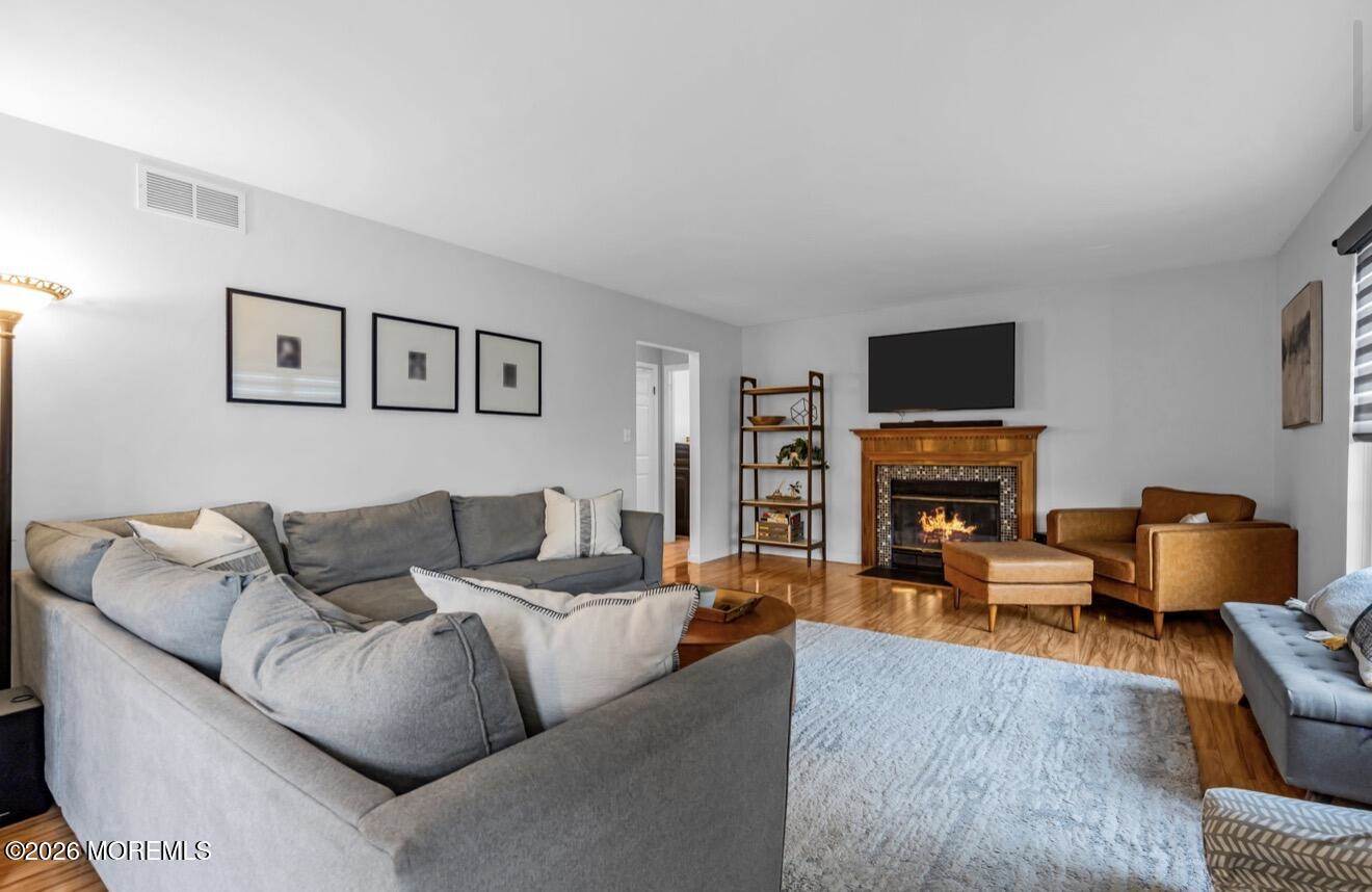 9 Jennifer Drive, Howell, NJ 07731