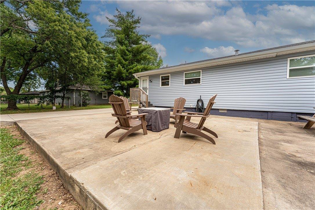 1103 Bella Vista Road, Bentonville, AR 72712