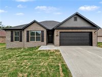 18 Hillswick Drive, Bella Vista, AR 72715
