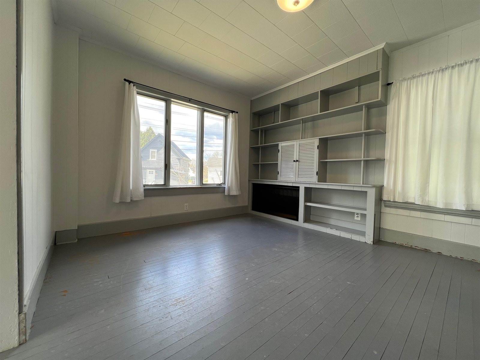 25 Elm Street, Houlton, ME 04730