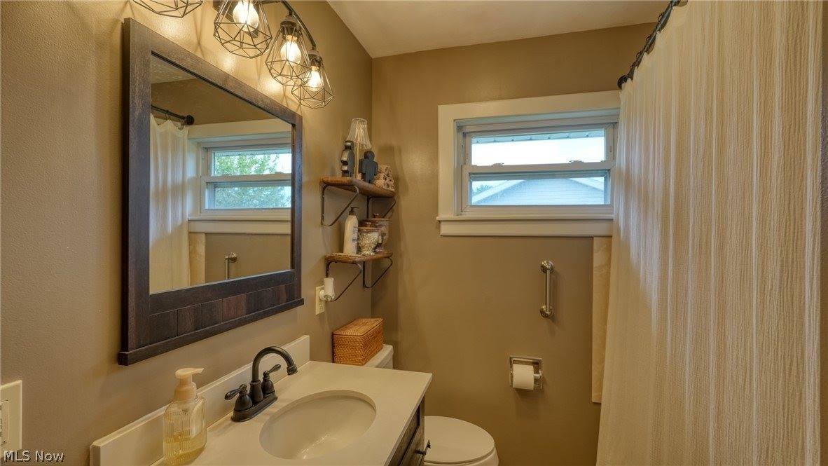 212 Westview Drive, New Concord, OH 43762