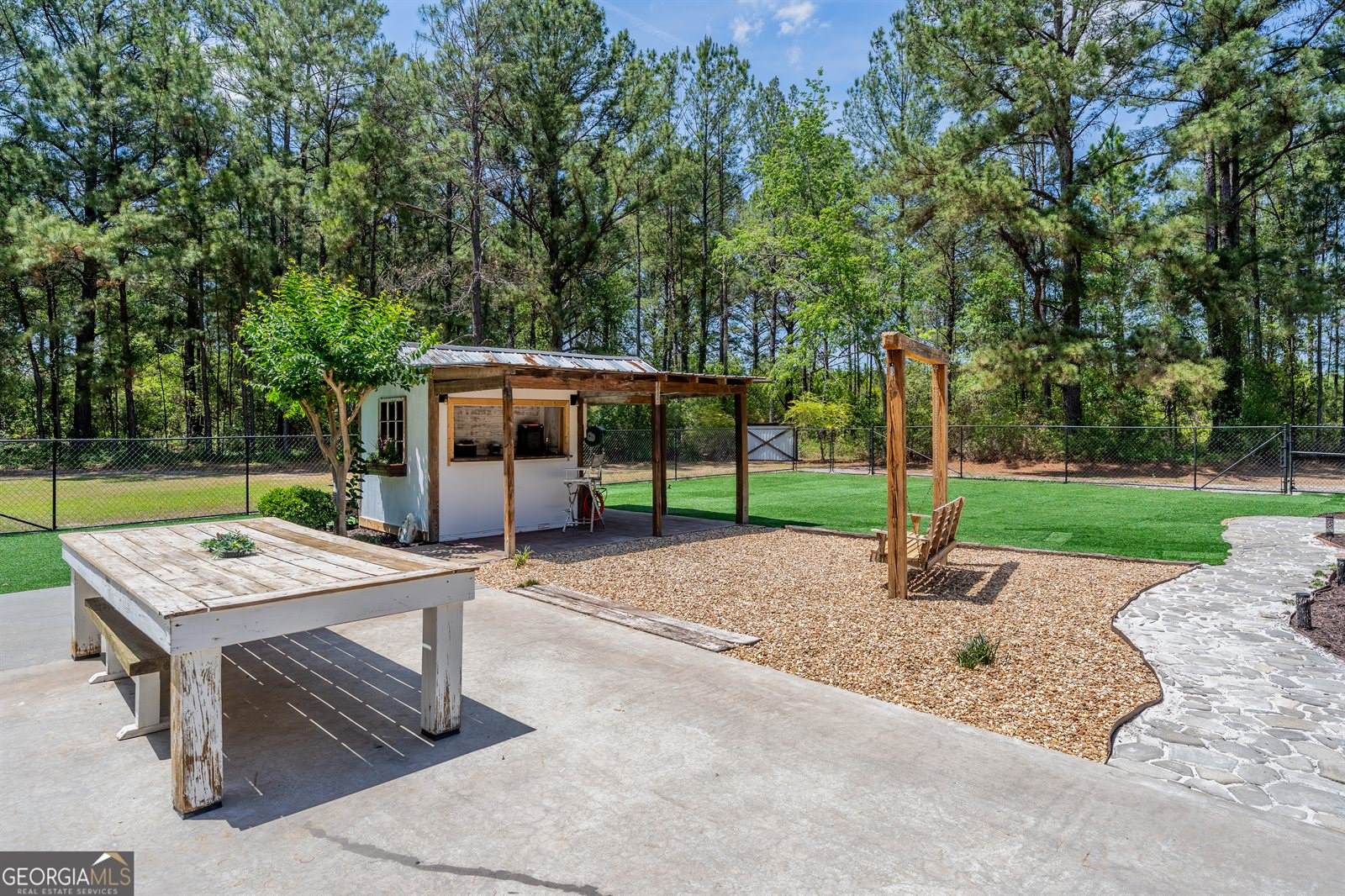 5512 Newton Road, Blackshear, GA 31516