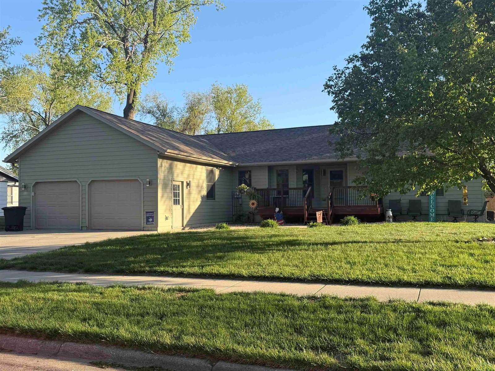 302 E Jefferson St, Elk Point, SD 57025
