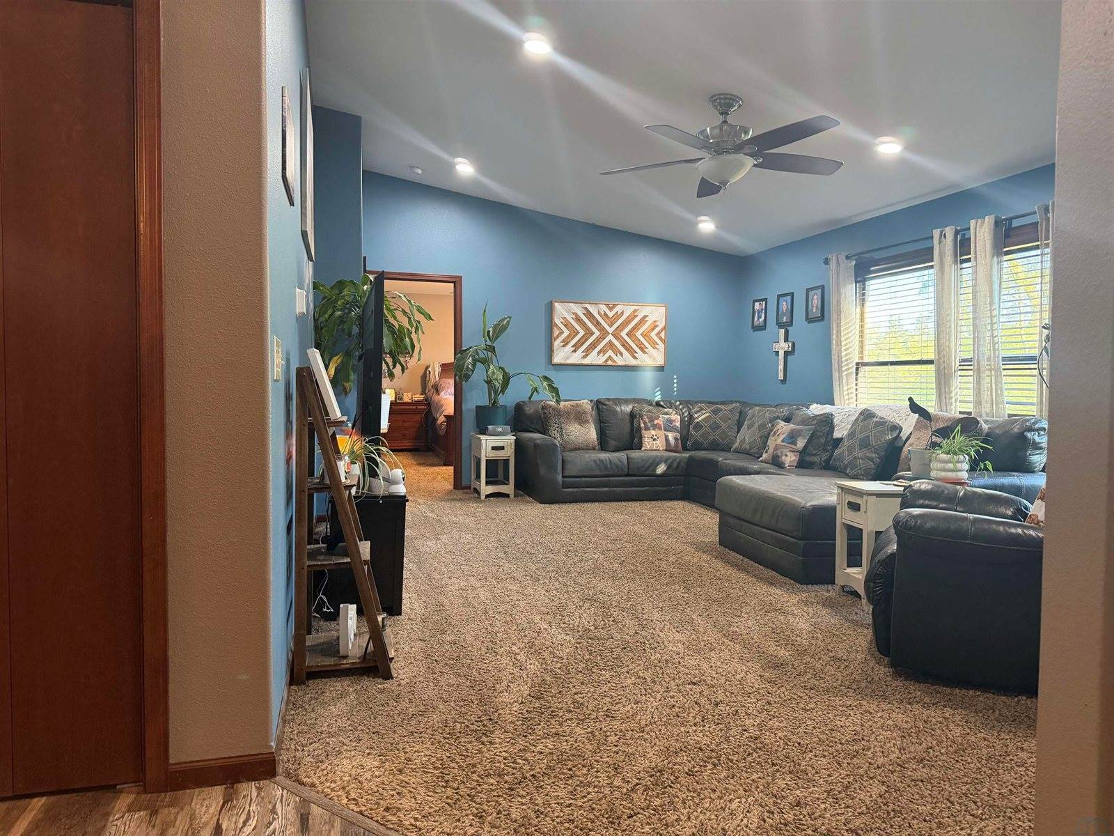 302 E Jefferson St, Elk Point, SD 57025