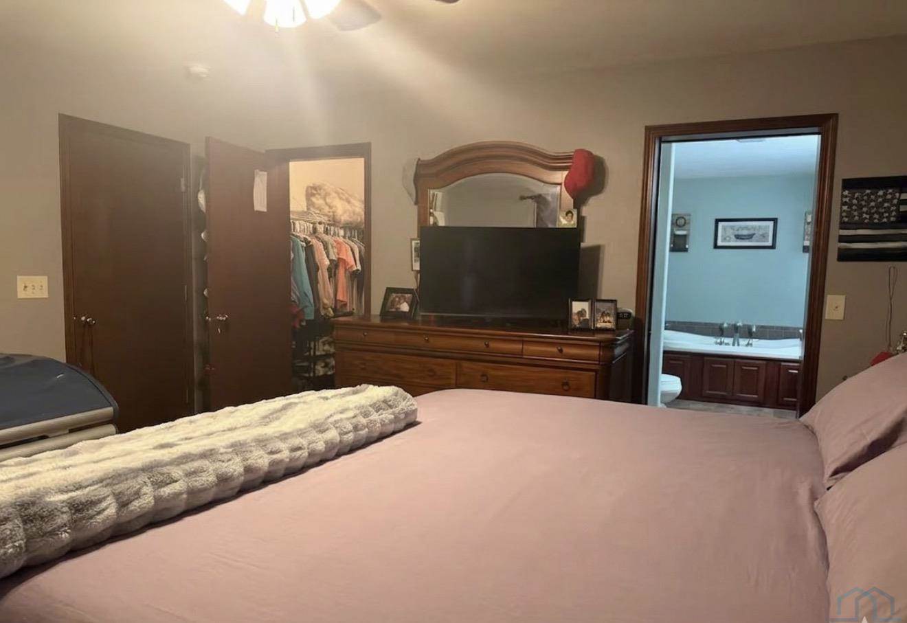 302 E Jefferson St, Elk Point, SD 57025