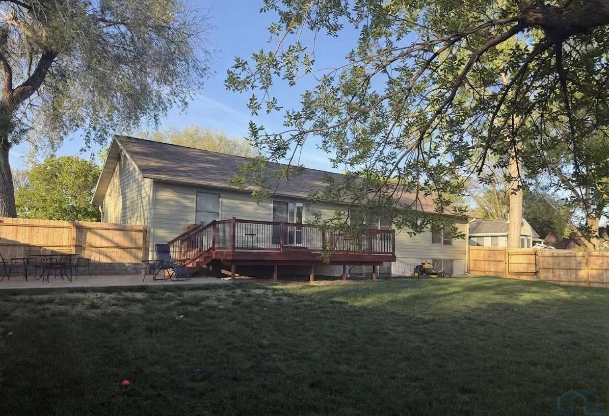 302 E Jefferson St, Elk Point, SD 57025