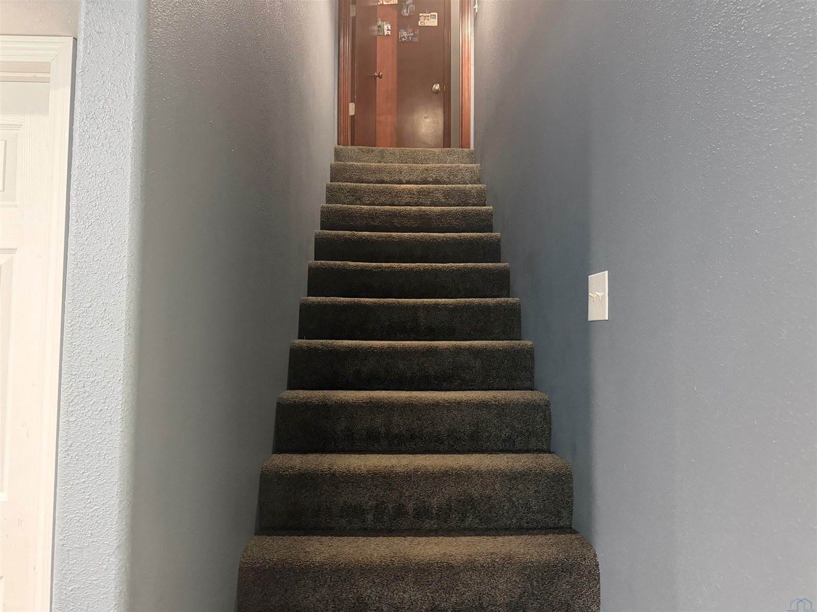 302 E Jefferson St, Elk Point, SD 57025