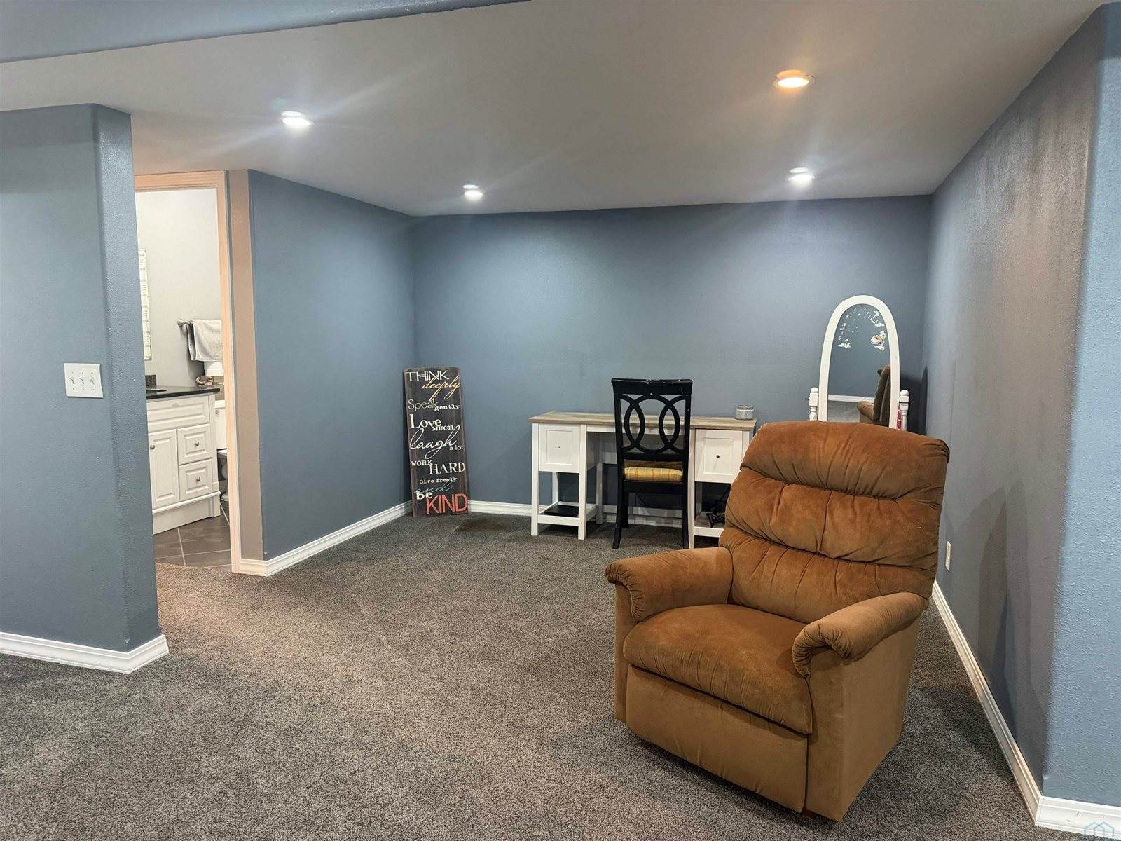 302 E Jefferson St, Elk Point, SD 57025