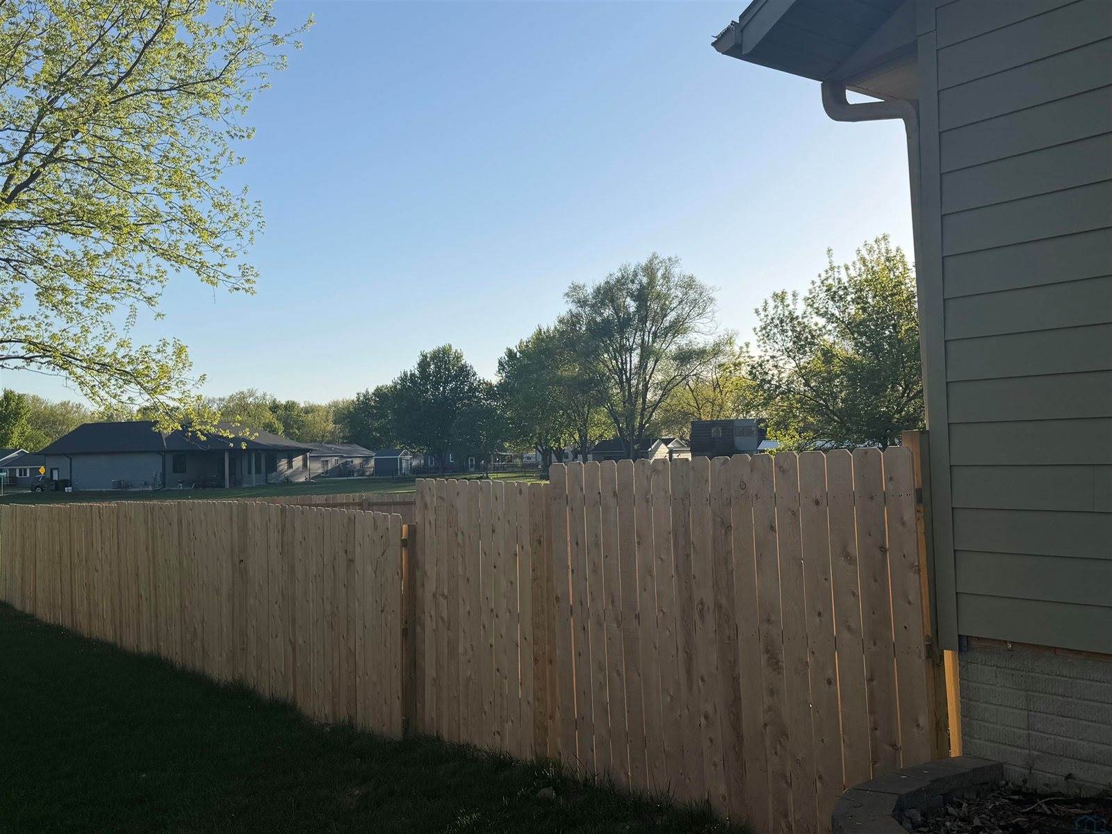 302 E Jefferson St, Elk Point, SD 57025