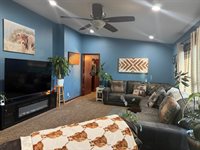 302 E Jefferson St, Elk Point, SD 57025