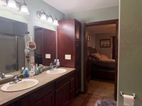 302 E Jefferson St, Elk Point, SD 57025