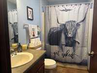 302 E Jefferson St, Elk Point, SD 57025