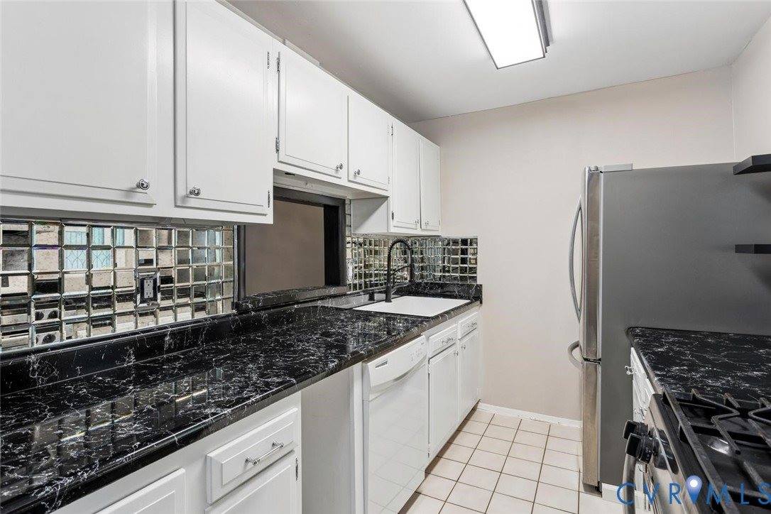 11709 South Briar Patch Drive, Midlothian, VA 23113