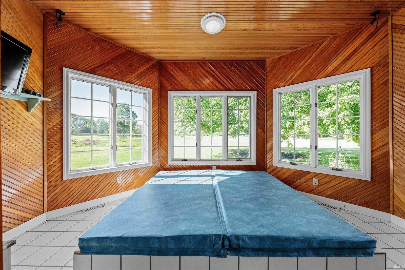 7109 W Saint Andrews Avenue, Yorktown, IN 47396