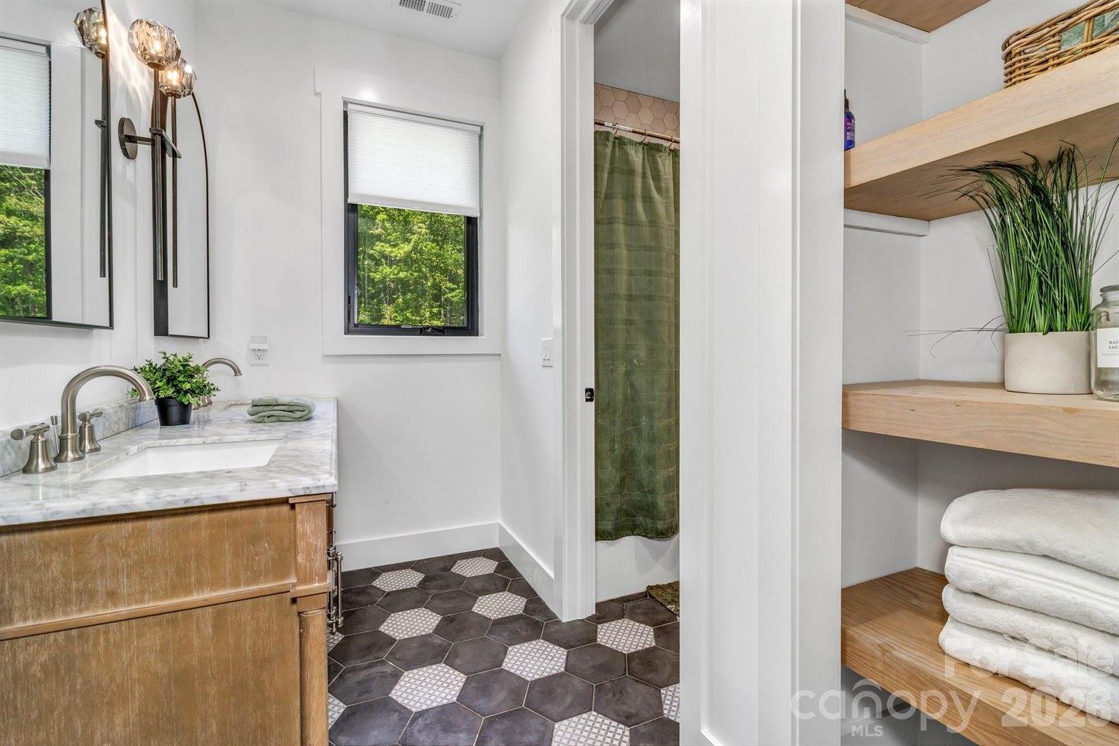 108 Poplar Green Way, Asheville, NC 28806