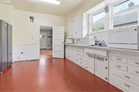 334 SE 78TH Ave, Portland, OR 97215