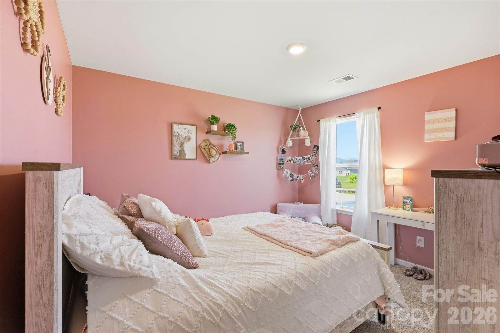 109 Shorthorn Road, Fletcher, NC 28732