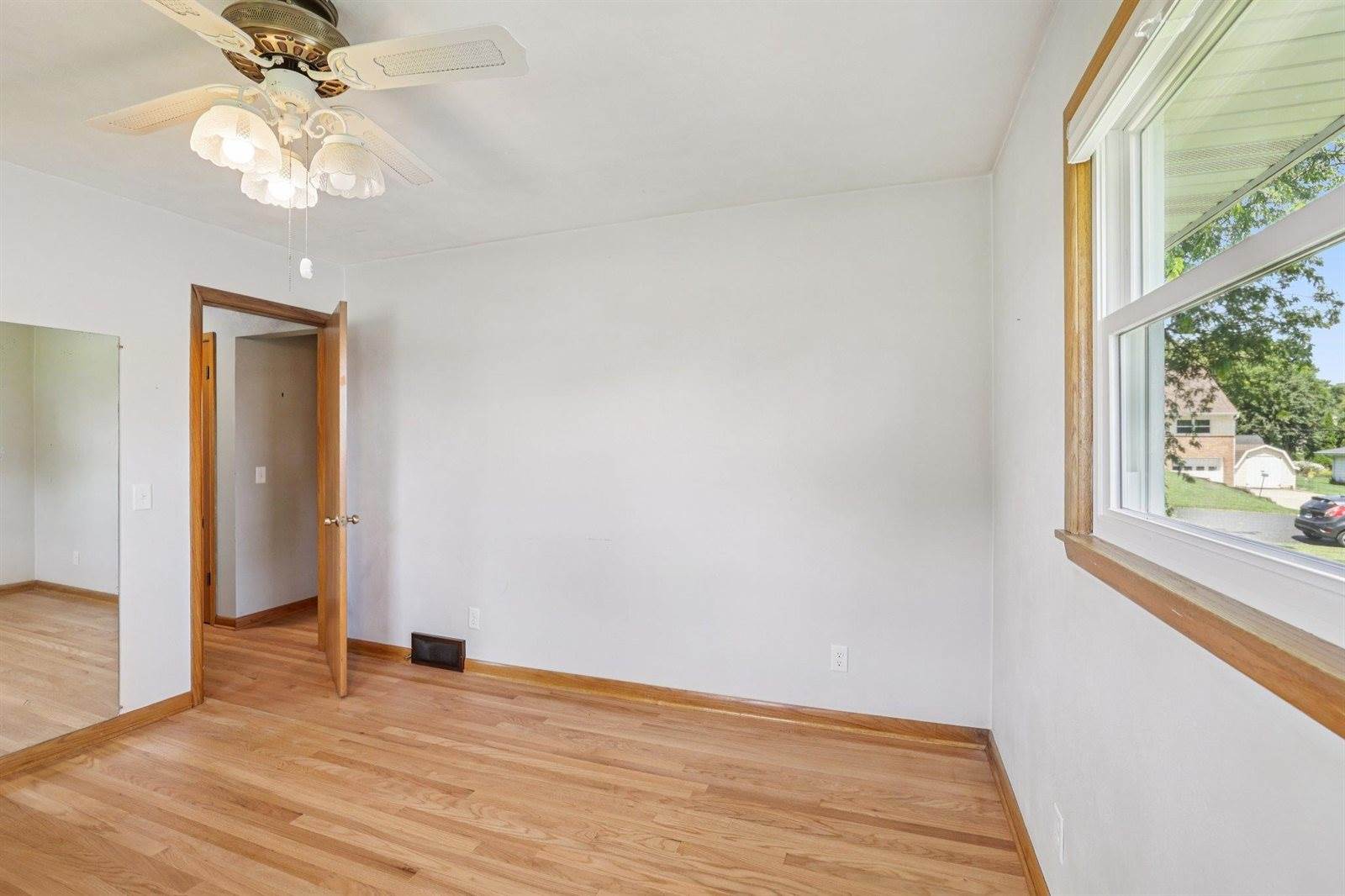 1909 Weber Drive, Sun Prairie, Town of, WI 53590