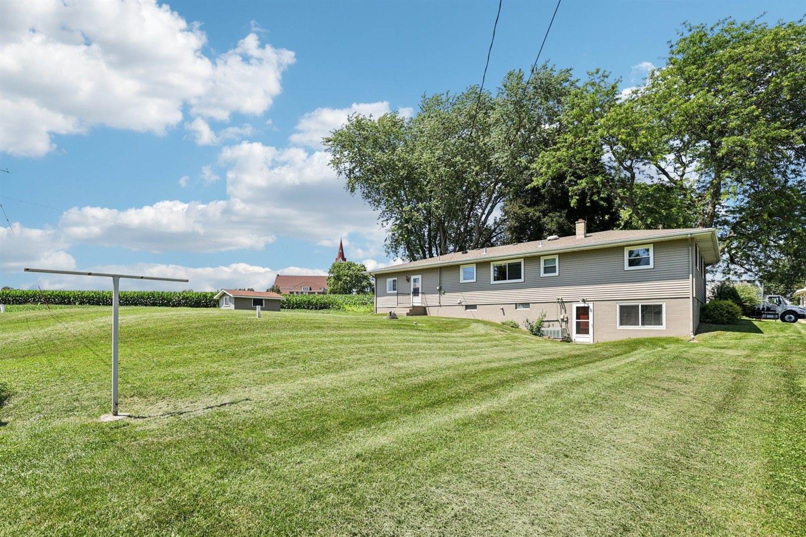 1909 Weber Drive, Sun Prairie, Town of, WI 53590