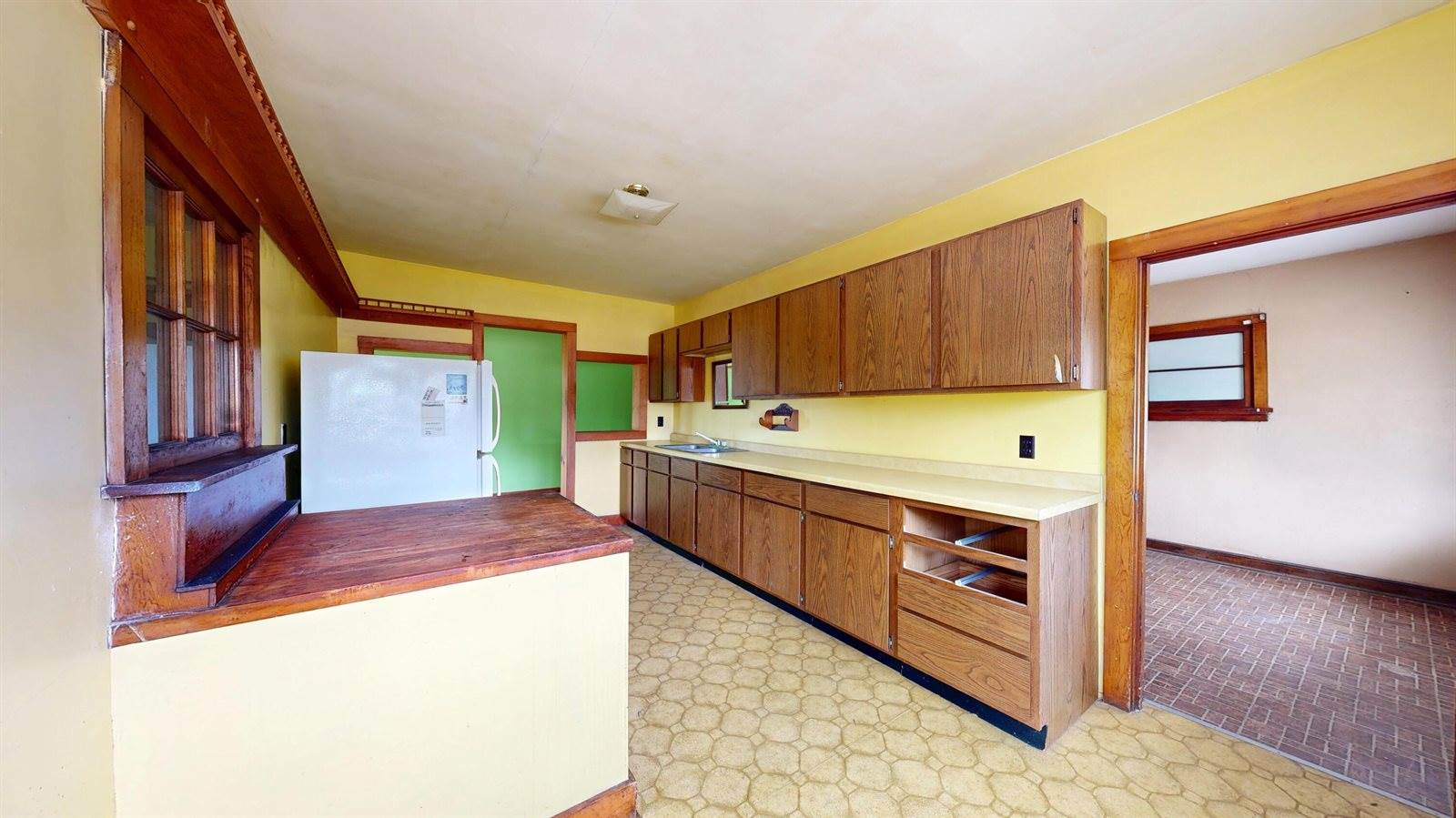 715 Wolcott St, Sparta, WI 54656