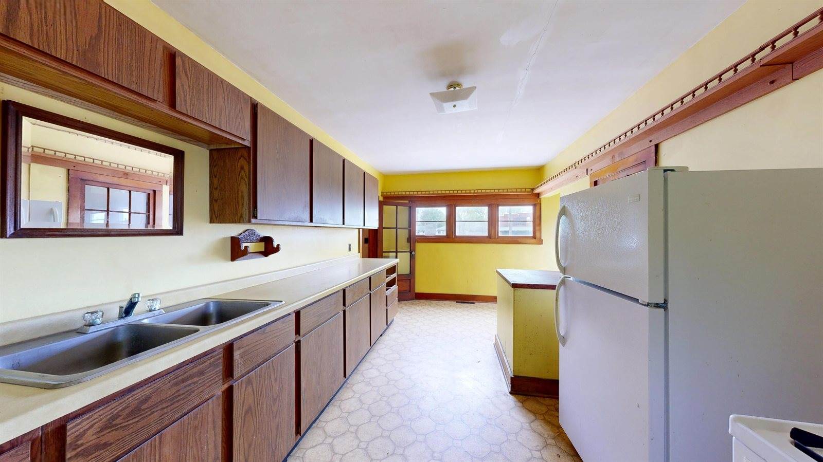 715 Wolcott St, Sparta, WI 54656