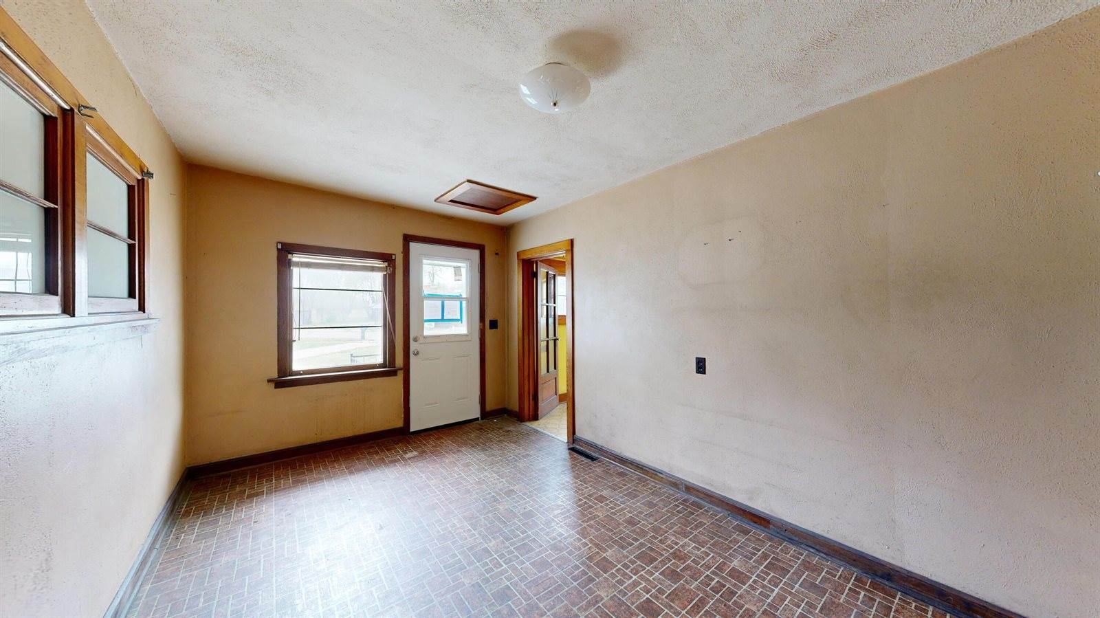 715 Wolcott St, Sparta, WI 54656