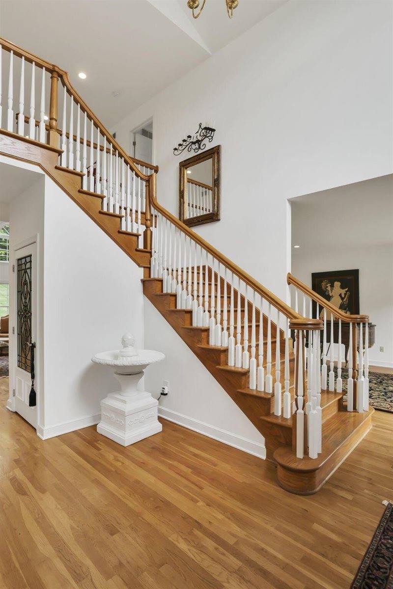 148 Brennan Drive, Granville, OH 43023