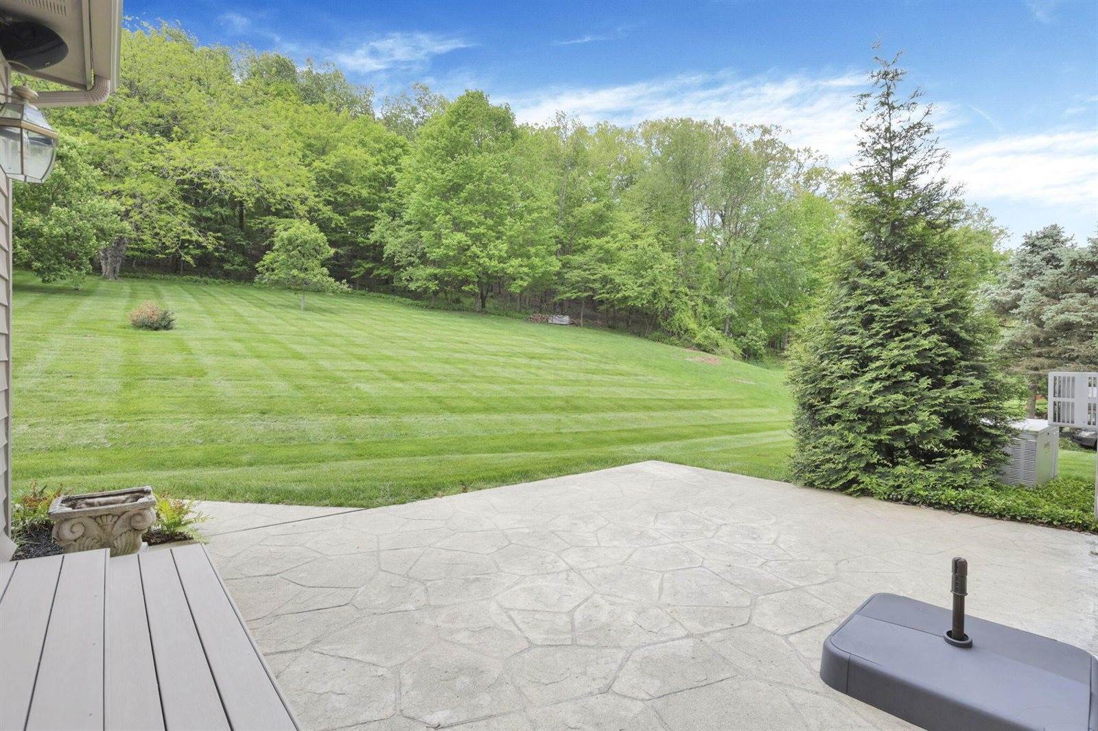 148 Brennan Drive, Granville, OH 43023