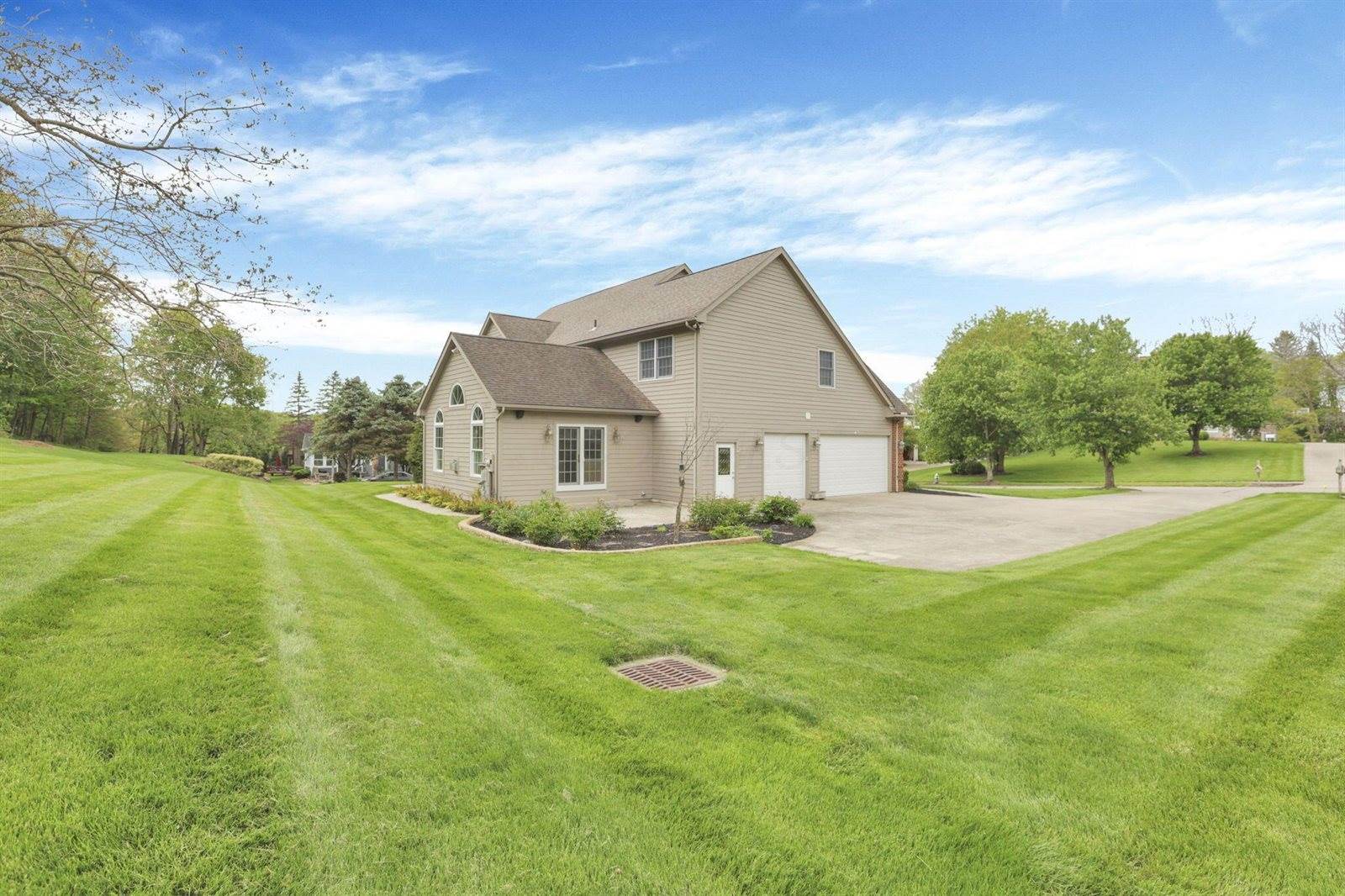 148 Brennan Drive, Granville, OH 43023