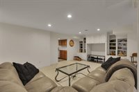 148 Brennan Drive, Granville, OH 43023