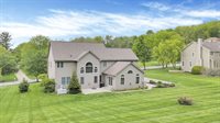 148 Brennan Drive, Granville, OH 43023