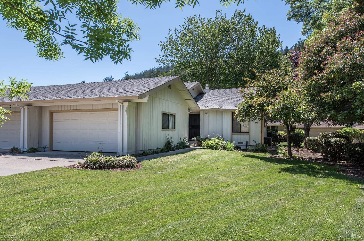 6320 Stone Bridge Road, Santa Rosa, CA 95409