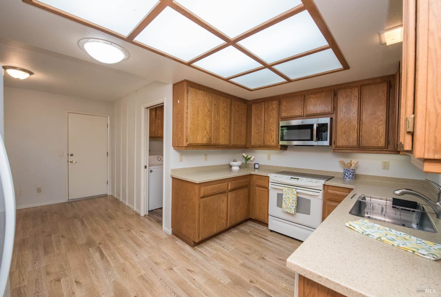 6320 Stone Bridge Road, Santa Rosa, CA 95409