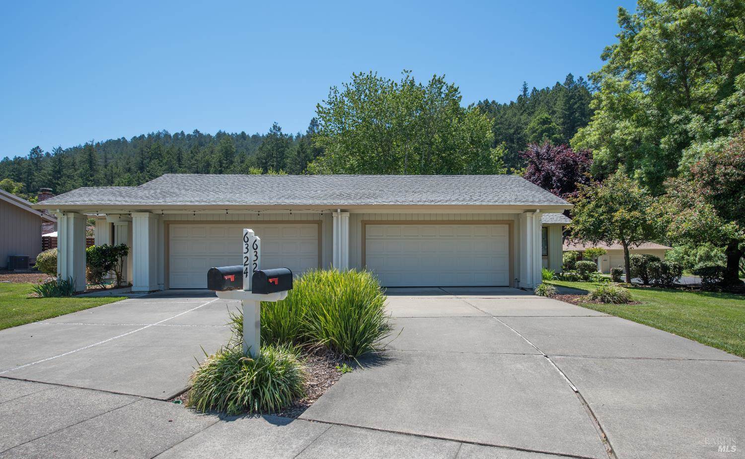 6320 Stone Bridge Road, Santa Rosa, CA 95409
