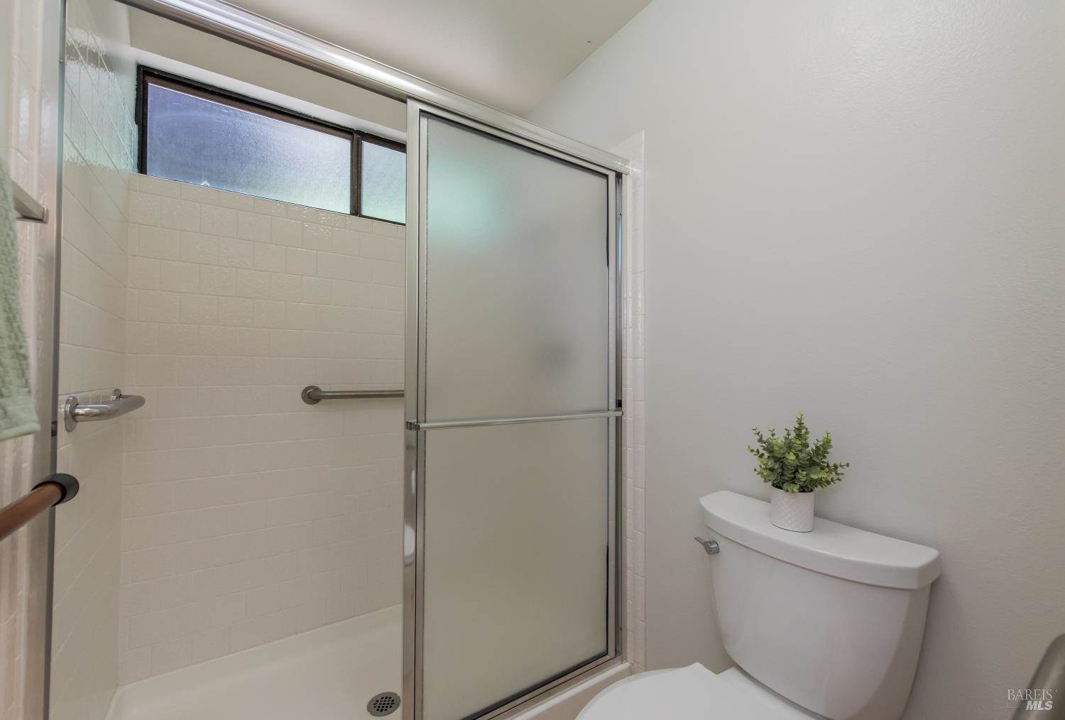 6320 Stone Bridge Road, Santa Rosa, CA 95409