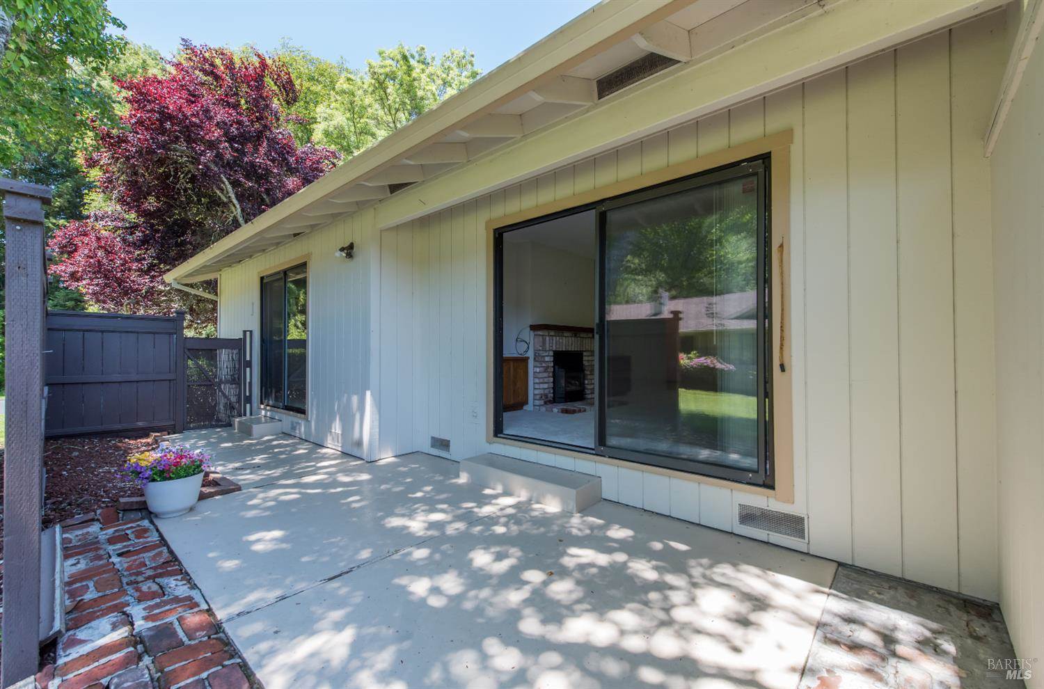 6320 Stone Bridge Road, Santa Rosa, CA 95409