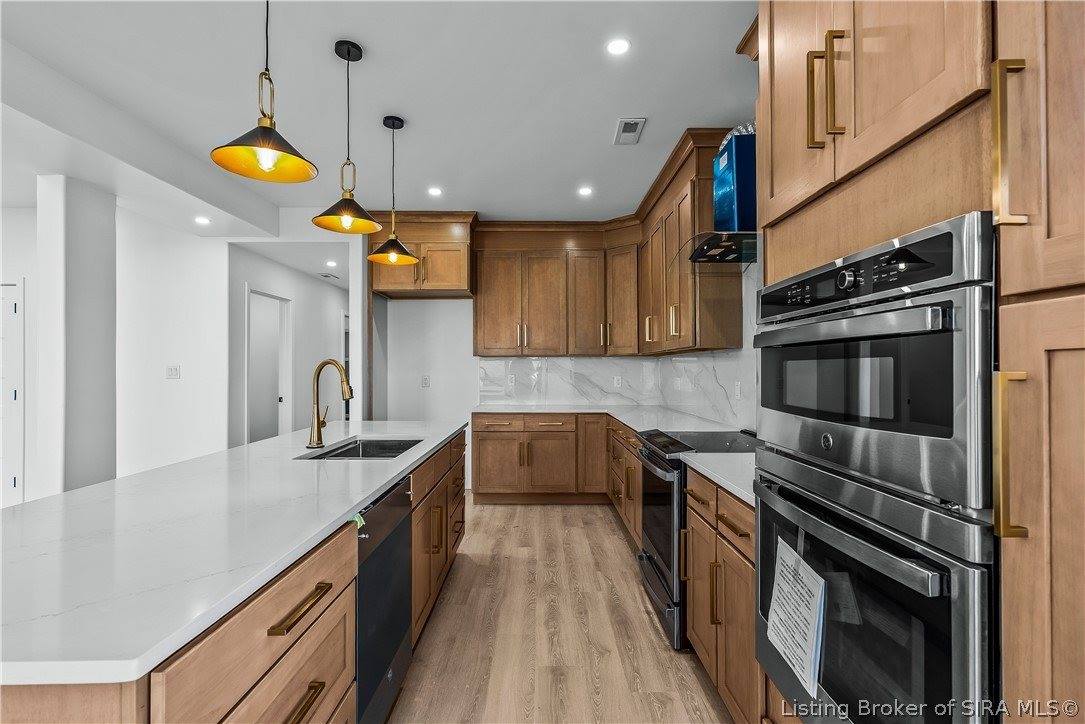 1020 Ridgeview Drive, Jeffersonville, IN 47130