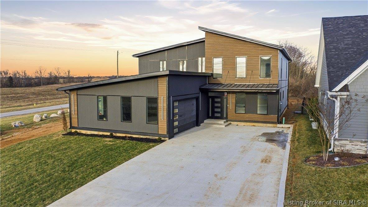 1020 Ridgeview Drive, Jeffersonville, IN 47130