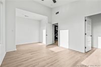 1020 Ridgeview Drive, Jeffersonville, IN 47130