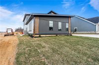 1020 Ridgeview Drive, Jeffersonville, IN 47130