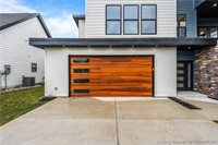 1019 Ridgeview Drive, Jeffersonville, IN 47130