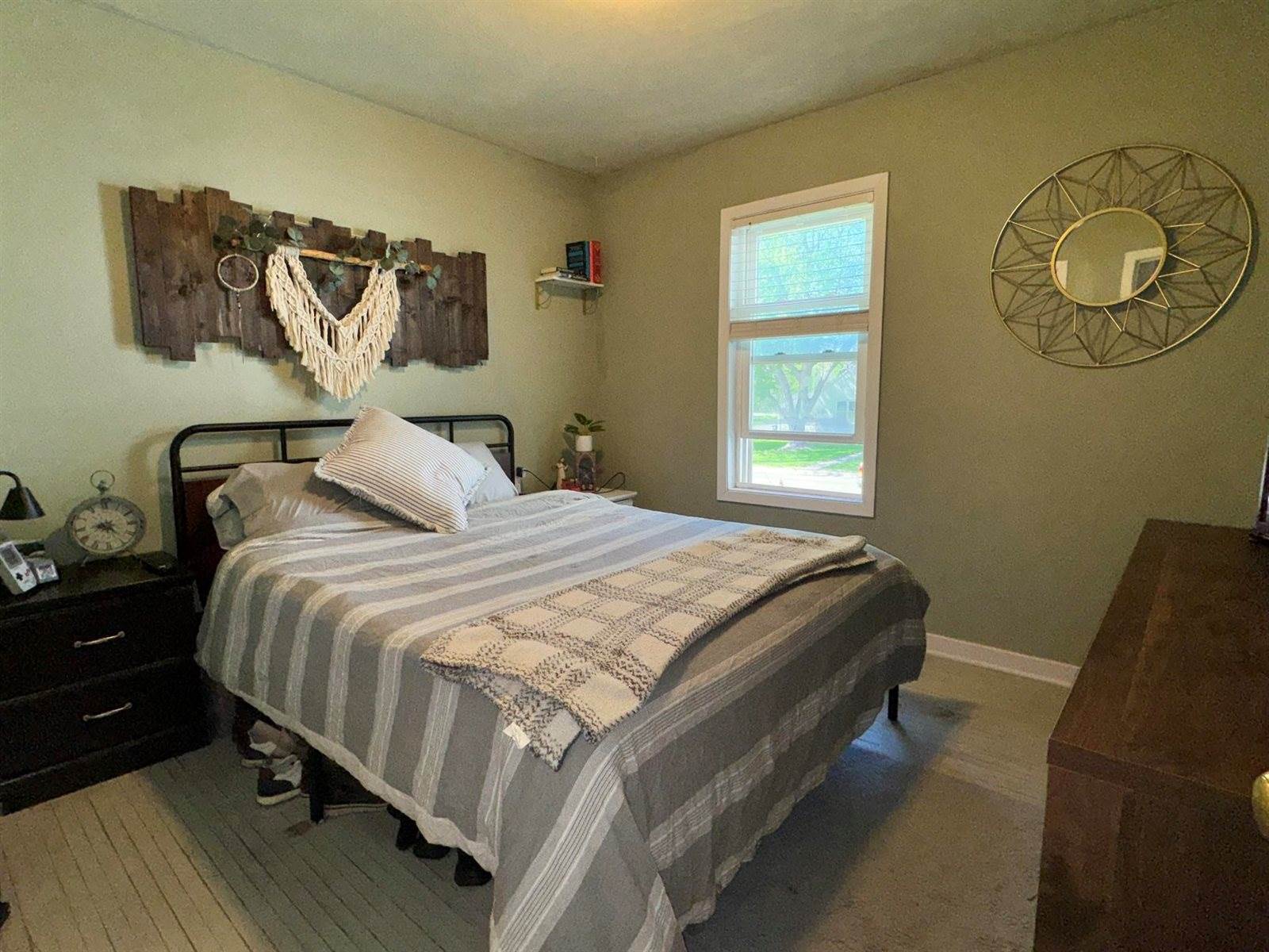 911 11th, Spirit Lake, IA 51360