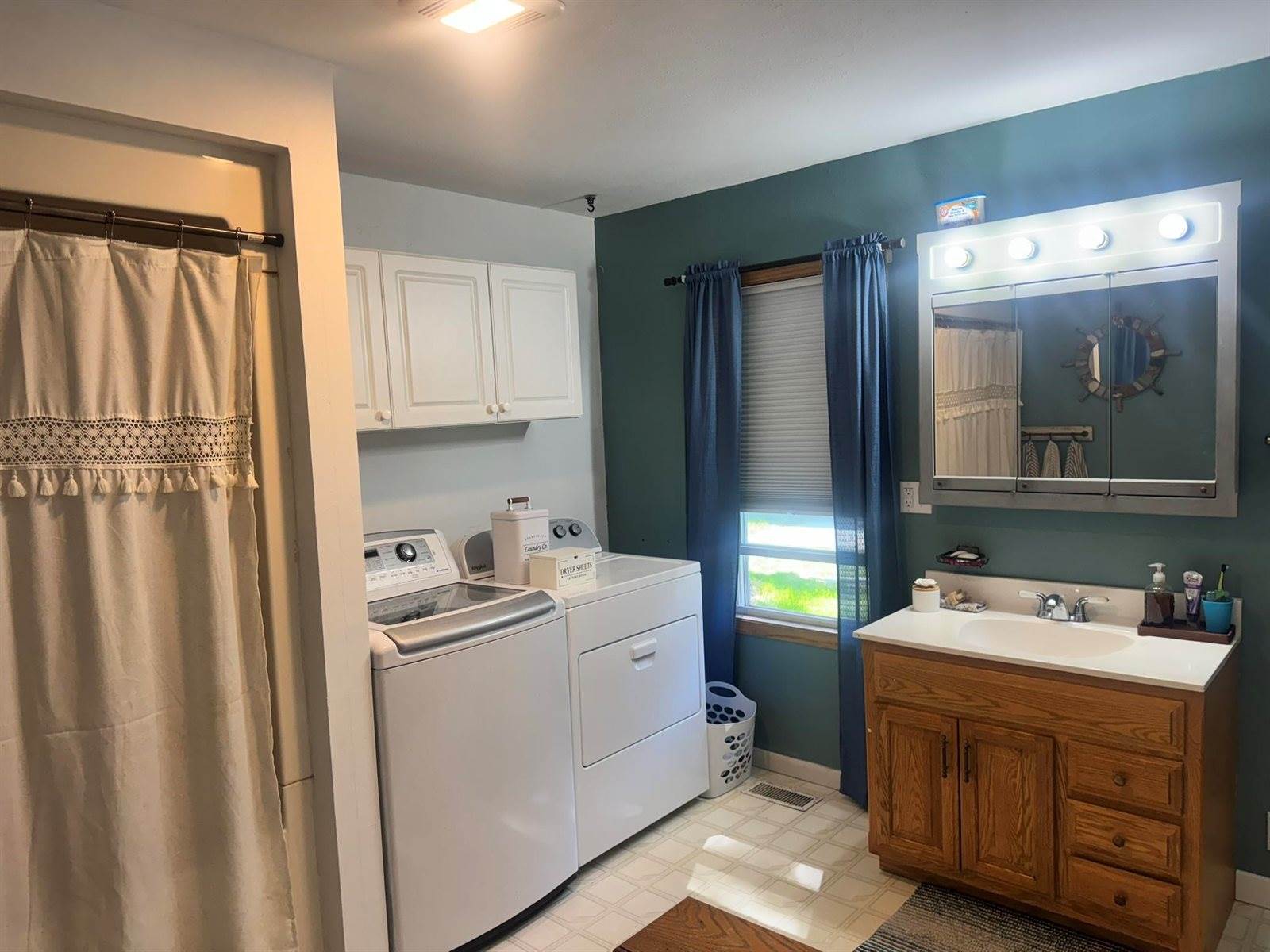 911 11th, Spirit Lake, IA 51360