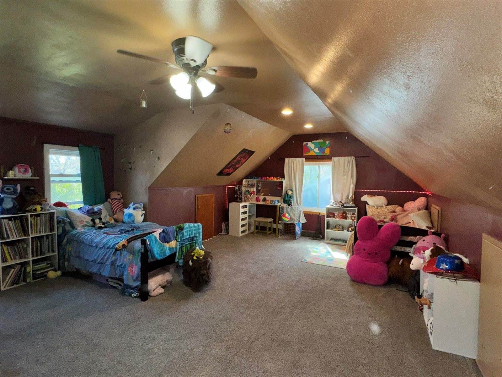 911 11th, Spirit Lake, IA 51360