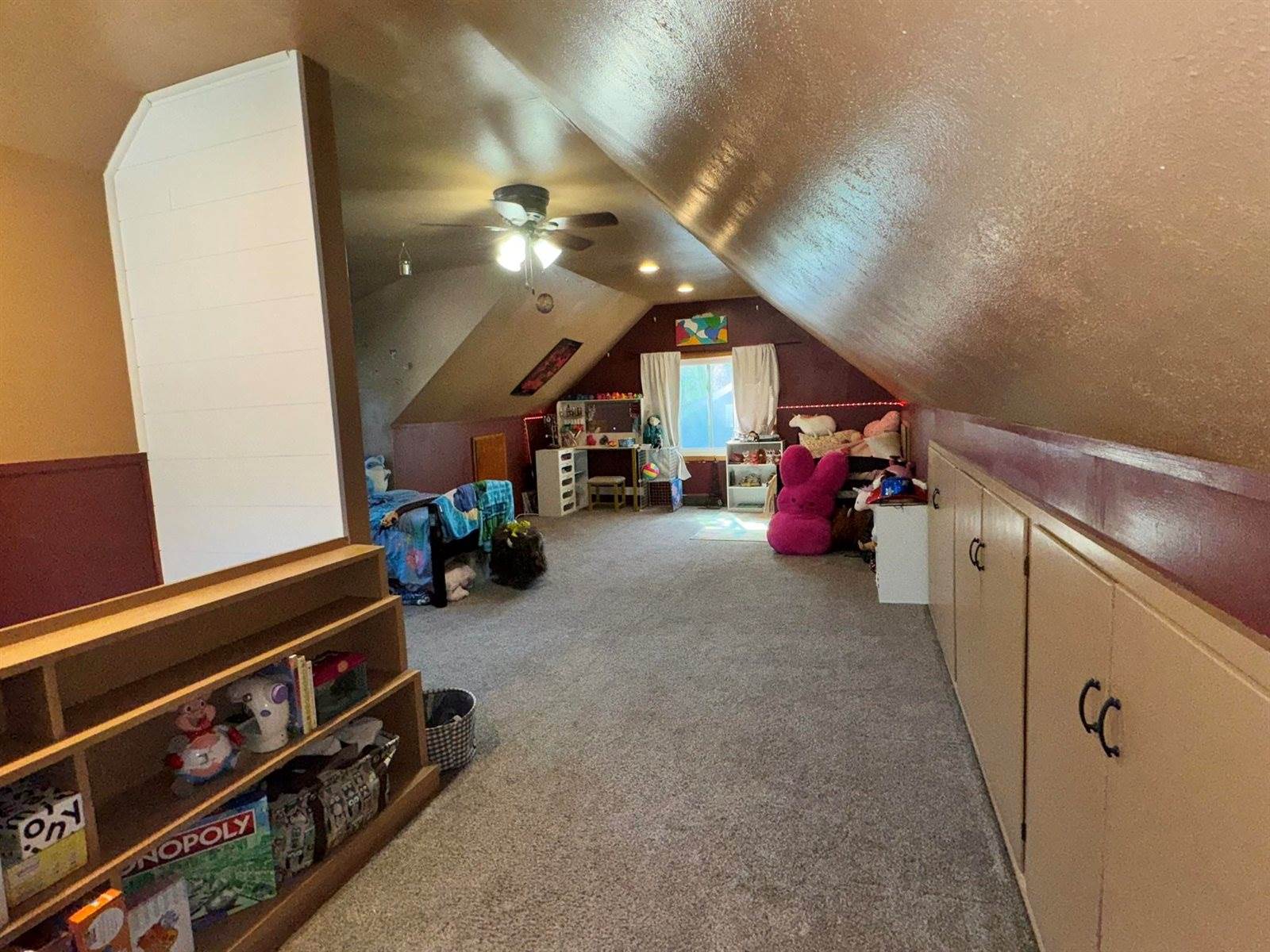 911 11th, Spirit Lake, IA 51360