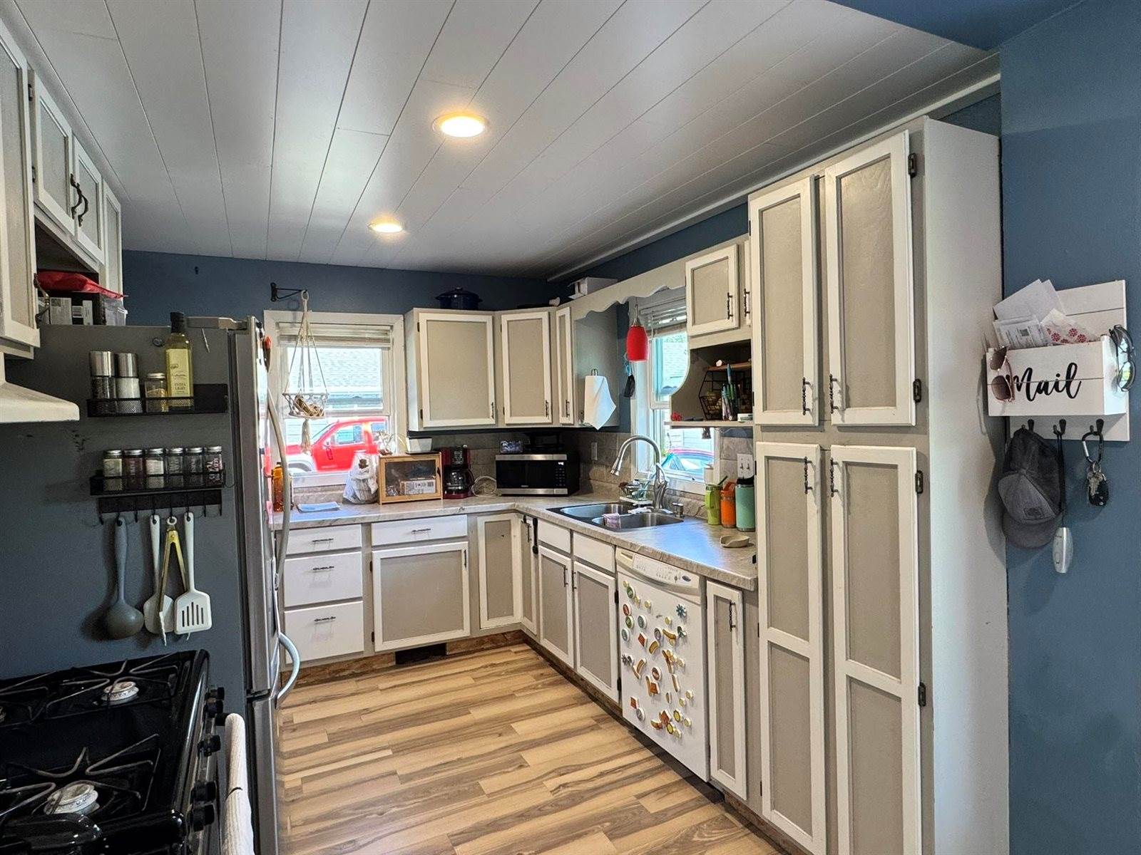 911 11th, Spirit Lake, IA 51360