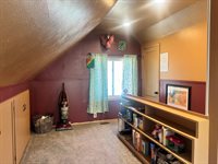 911 11th, Spirit Lake, IA 51360