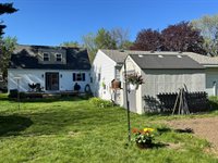 911 11th, Spirit Lake, IA 51360